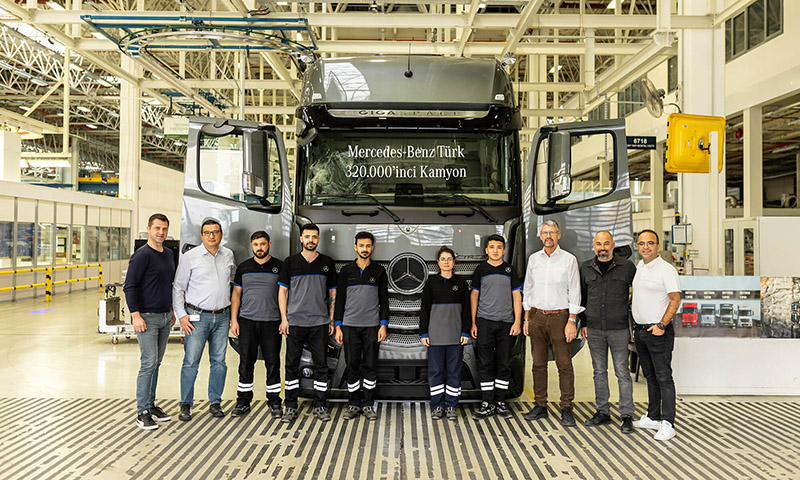 Mercedes-Benz Türk, 320 bininci kamyonunu üretti