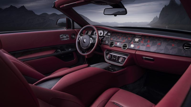 Rolls-Royce'un İlk Droptail Otomobili La Rose Noire